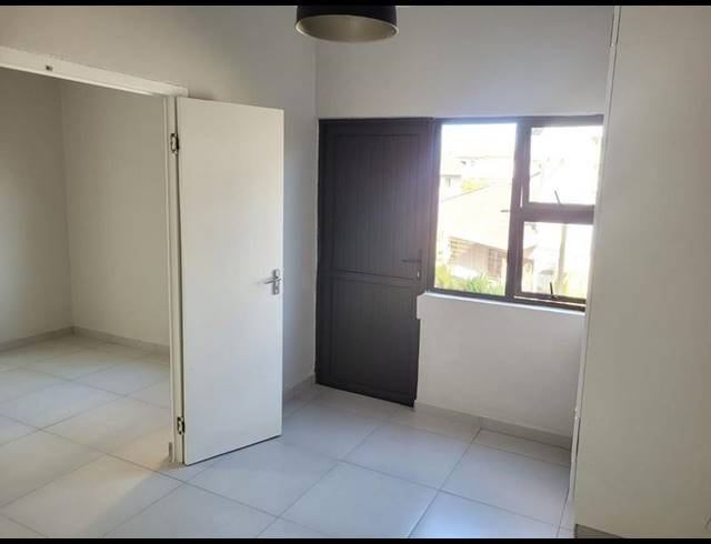 1 BEDROOM APARTMENT FOR SALE IN UVONGO BEACH